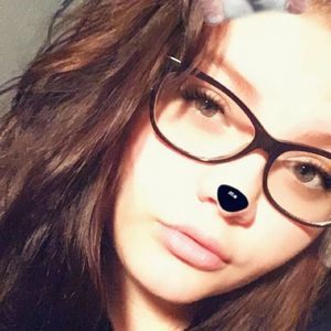 Meet your Posher, Carrie